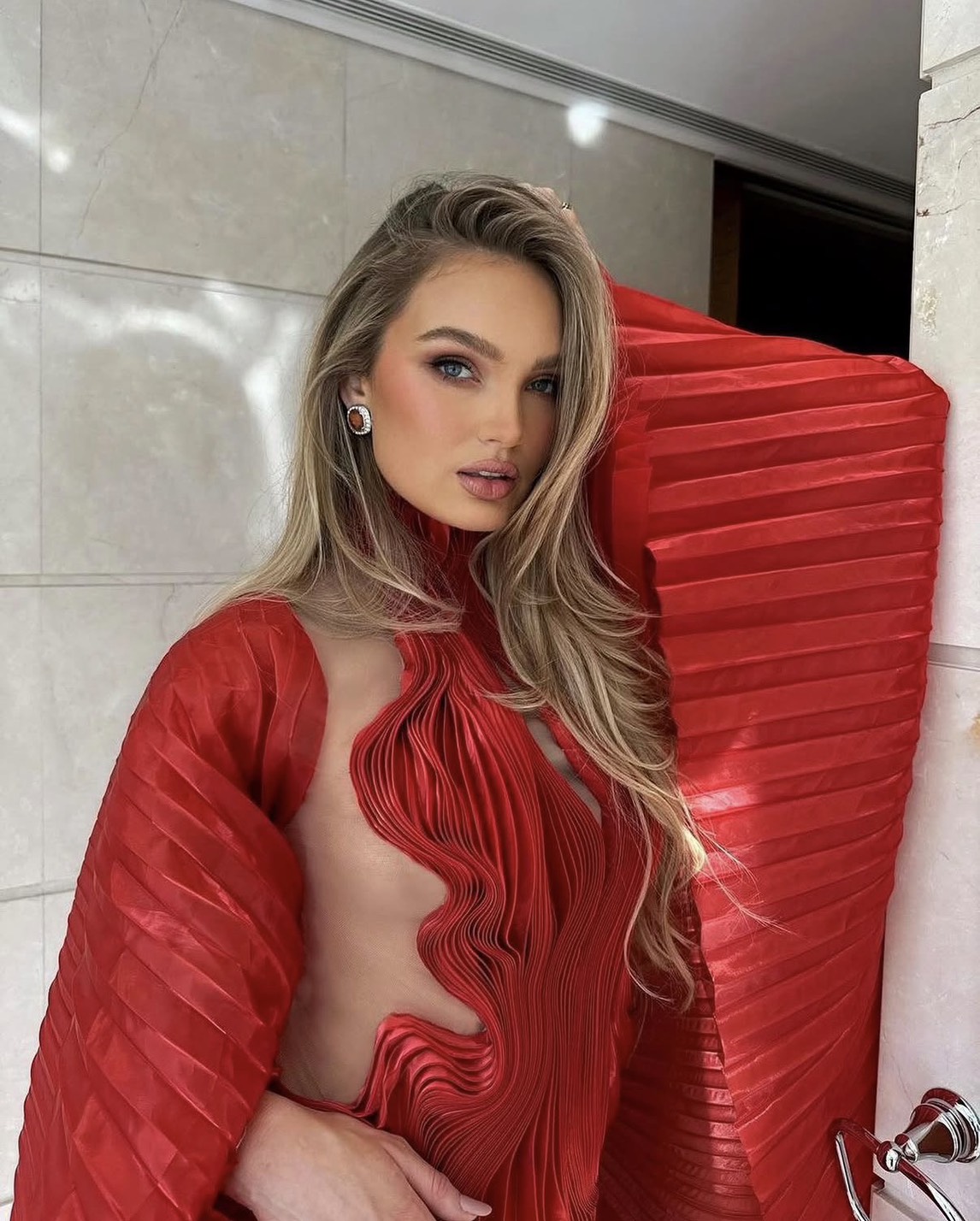 Romee Strijd — NOCTYR