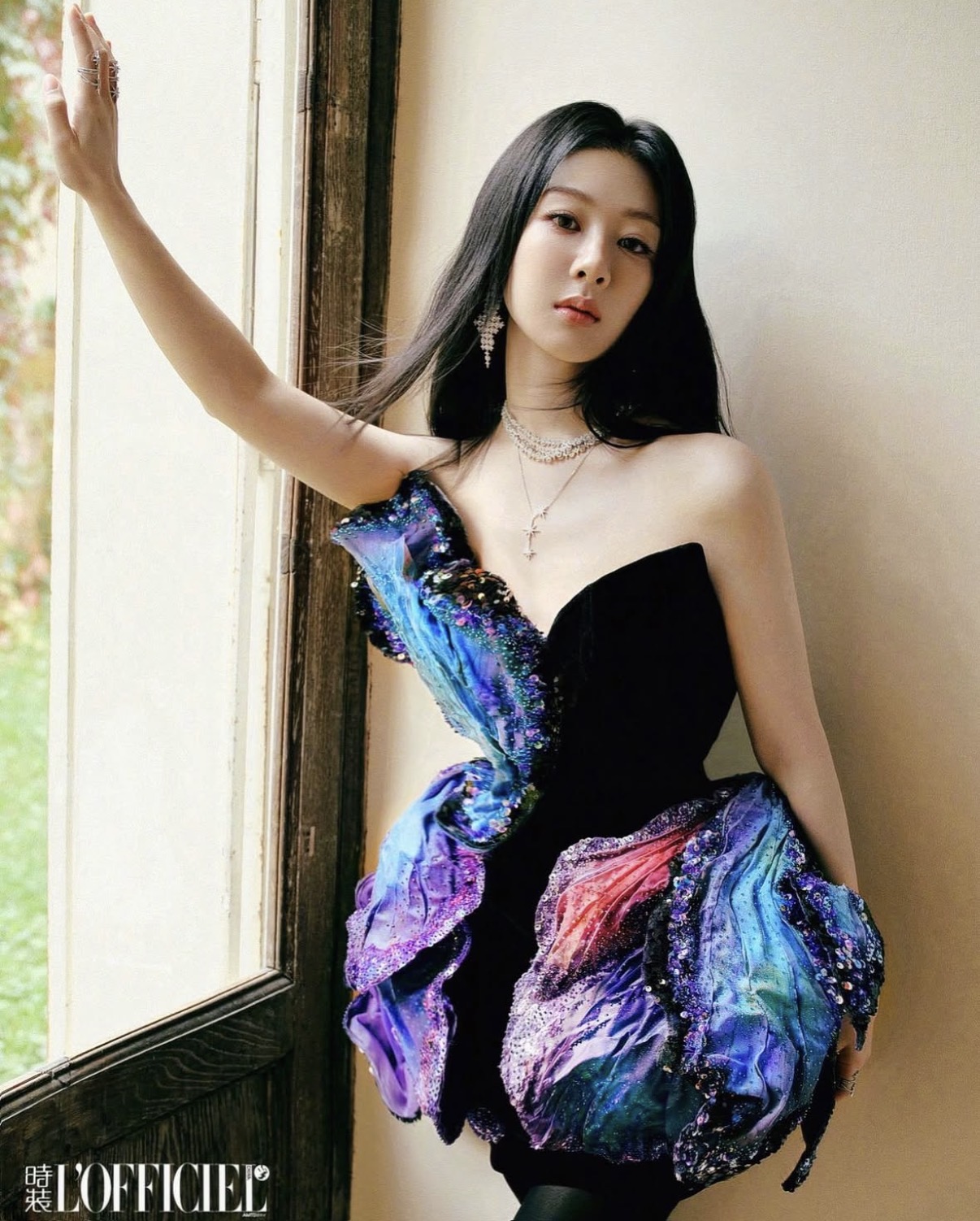 L'Officiel 誌面